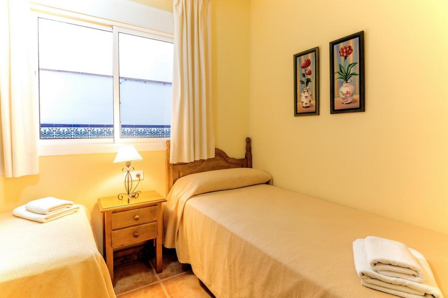 Apartamentos La Casa Del Barrio 마로 외부 사진