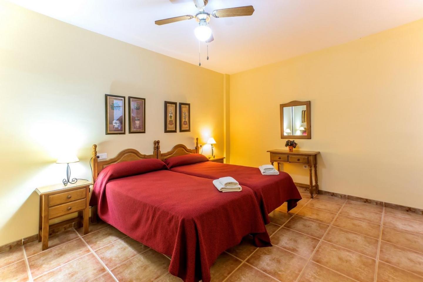 Apartamentos La Casa Del Barrio 마로 외부 사진
